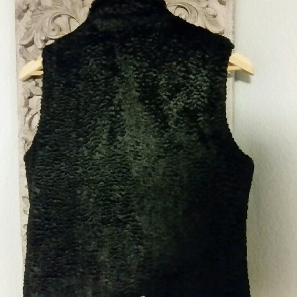 Tulle Black  Faux Fur Vest, Woman's Medium - Picture 2 of 4